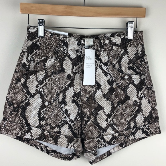 H&M Pants - NWT H&M high waist snakeskin shorts 6 brown